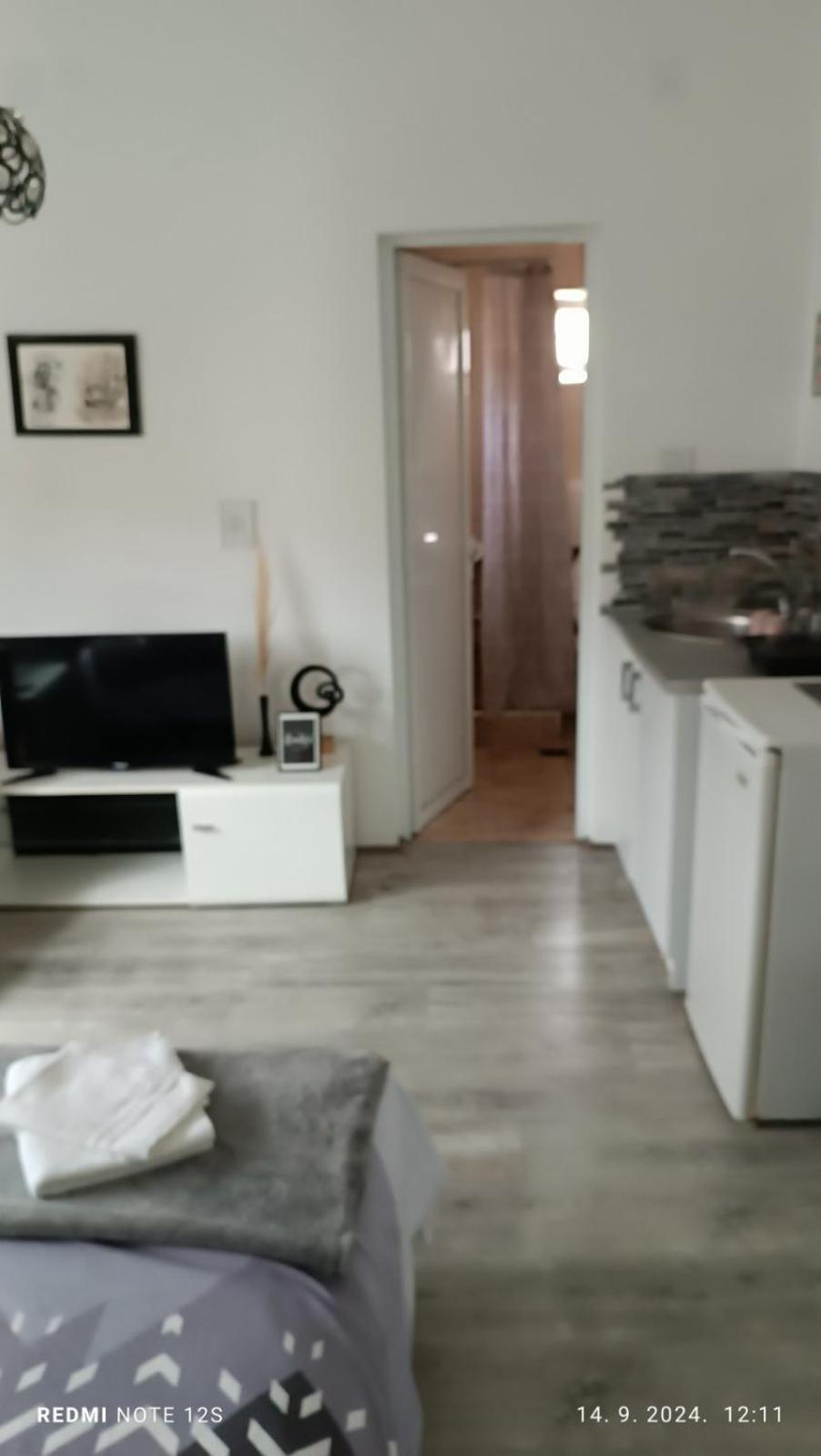 Ferienwohnung Happy Star Ni Exterior foto