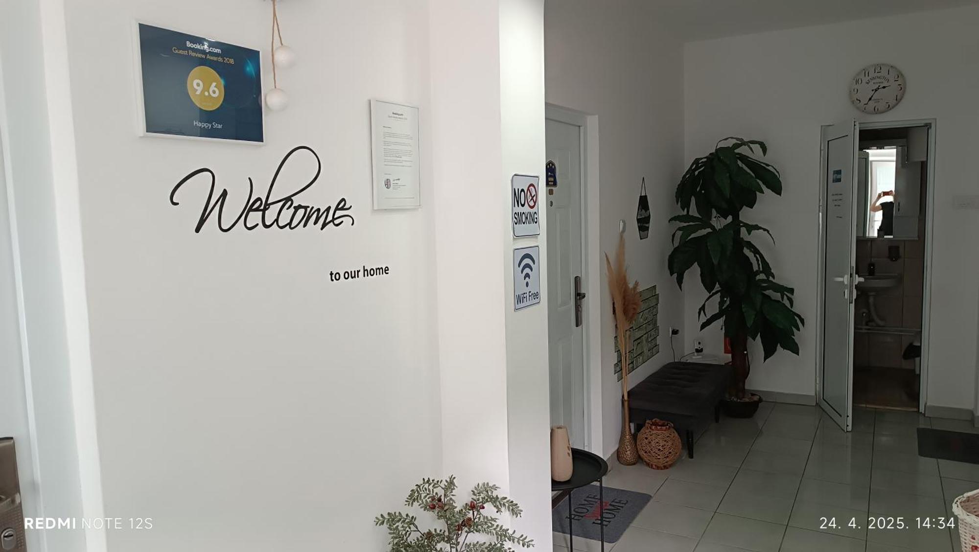 Ferienwohnung Happy Star Ni Exterior foto