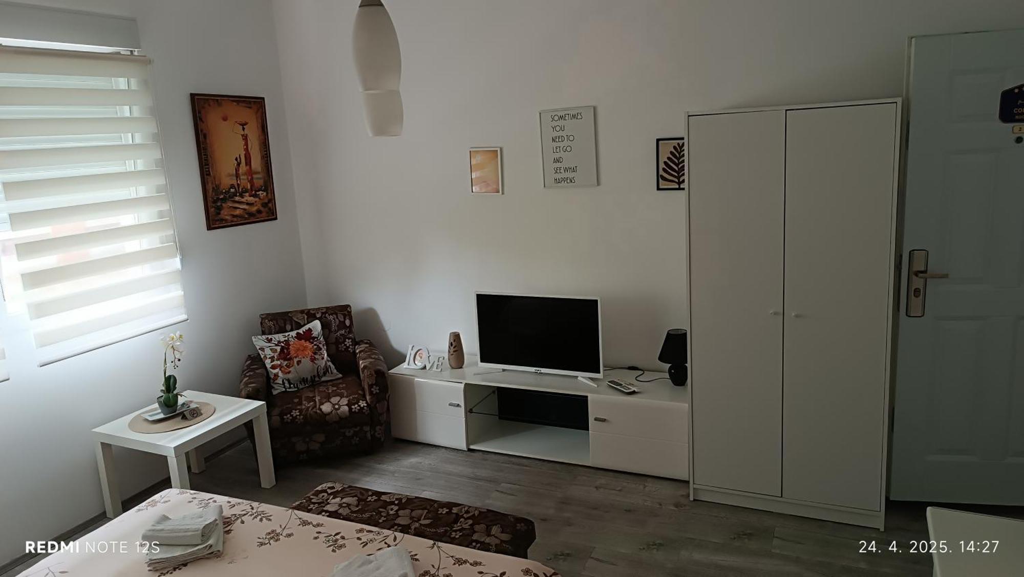 Ferienwohnung Happy Star Ni Exterior foto